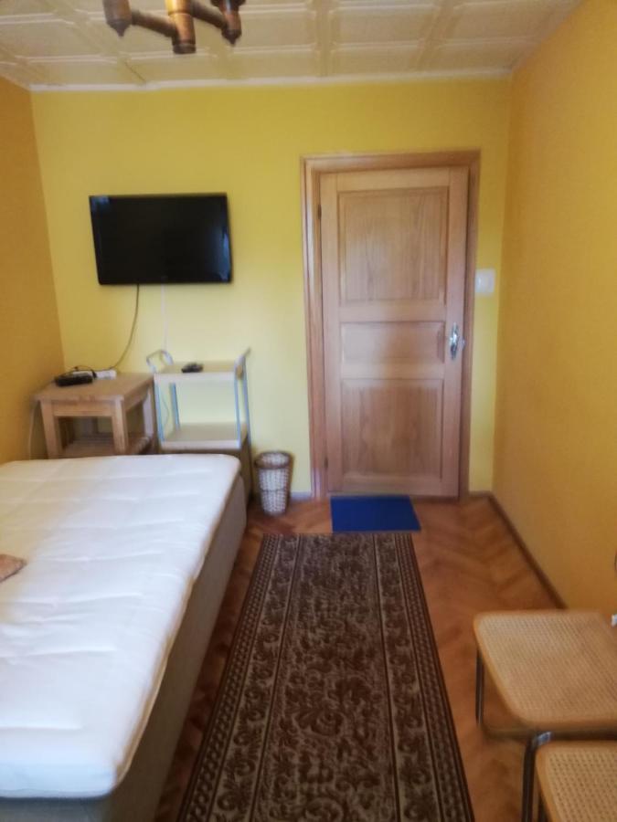 Hotel U Sowy à Kołobrzeg Extérieur photo