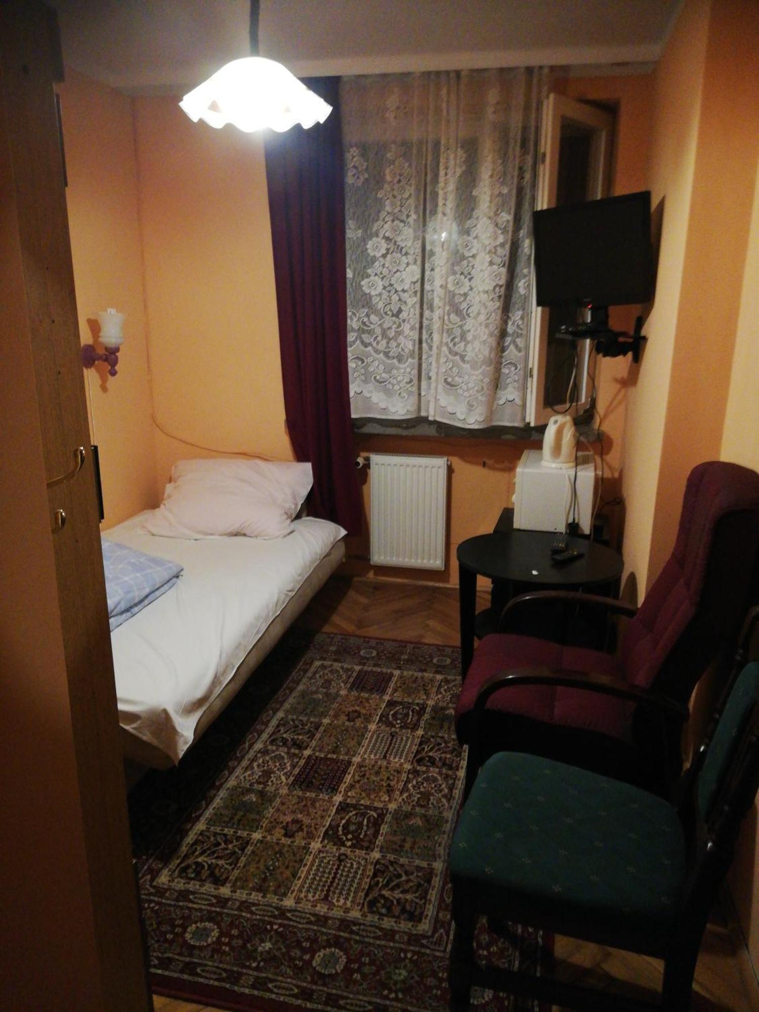 Hotel U Sowy à Kołobrzeg Extérieur photo